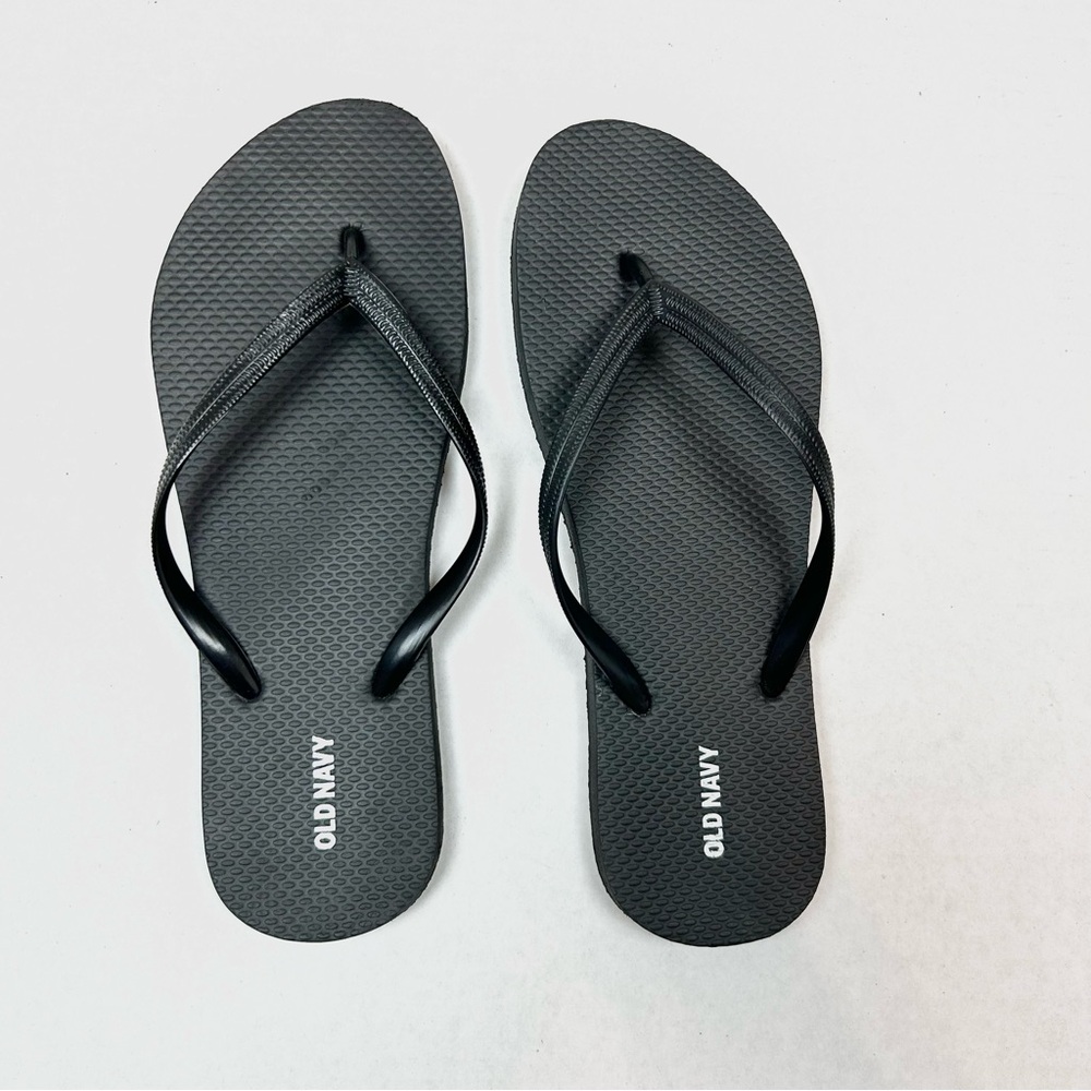 Old Navy Black Flip Flops NWOT